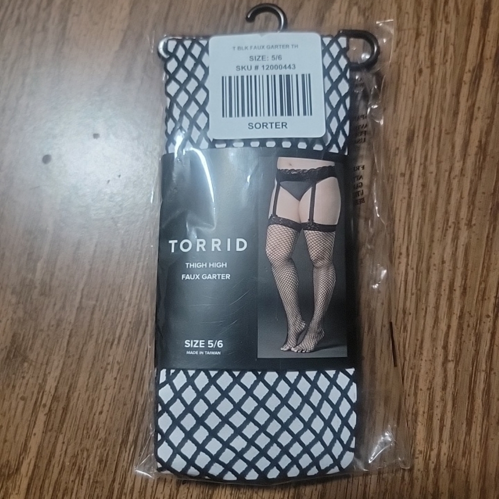 Torrid Black Thigh High Faux Garter Size 5/6 Womens Fish Net